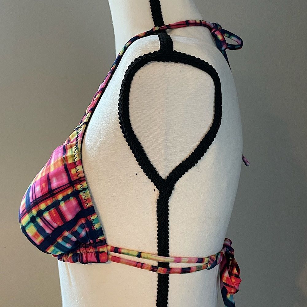 Multicolored, Reversible, Triangle Bikini-Top. Fits a Medium to Large. - Picture 3 of 4